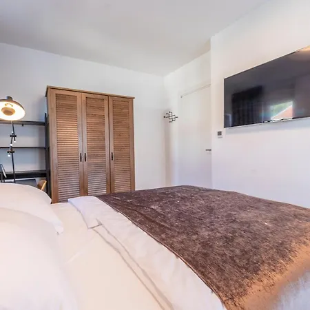 Luxury 2 * 斯普利特